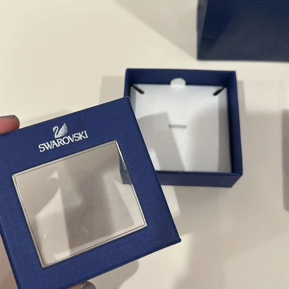Swarovski boxes and bag bundle - Picture 5 of 9